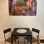 Golden Gate Apartment